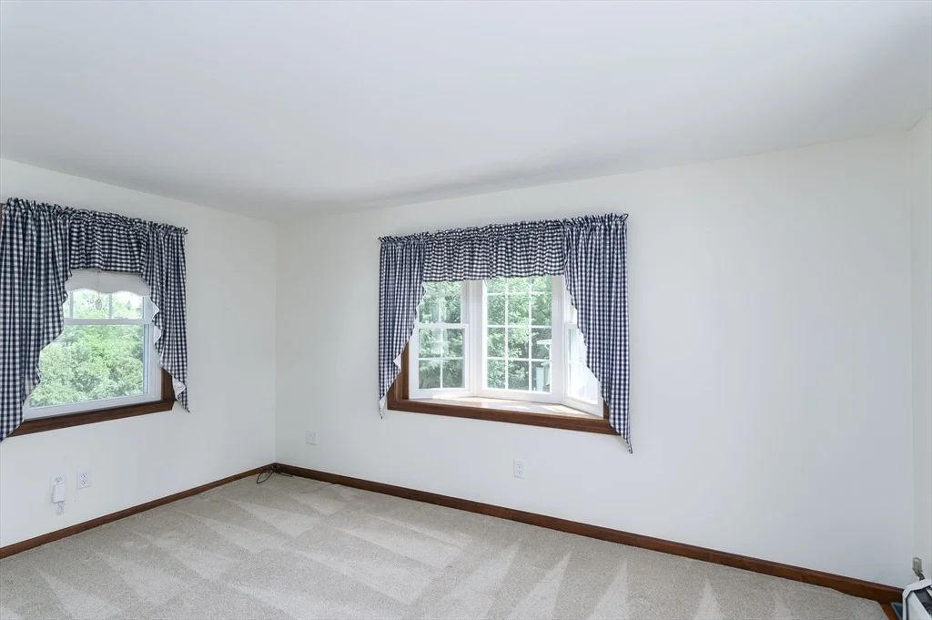 Photo of 20 Blaine Ave