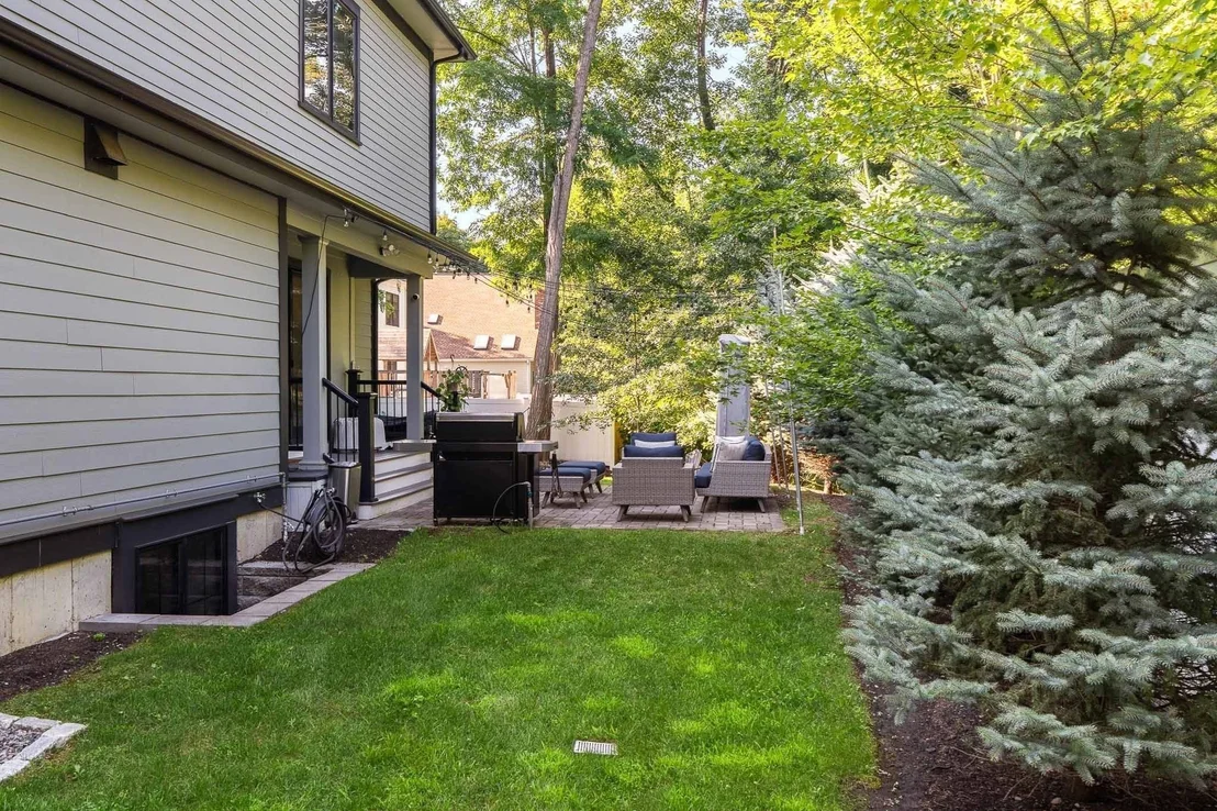 Photo of 32 Lantern Ln