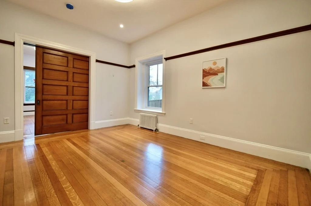 Photo of 141 Beacon St