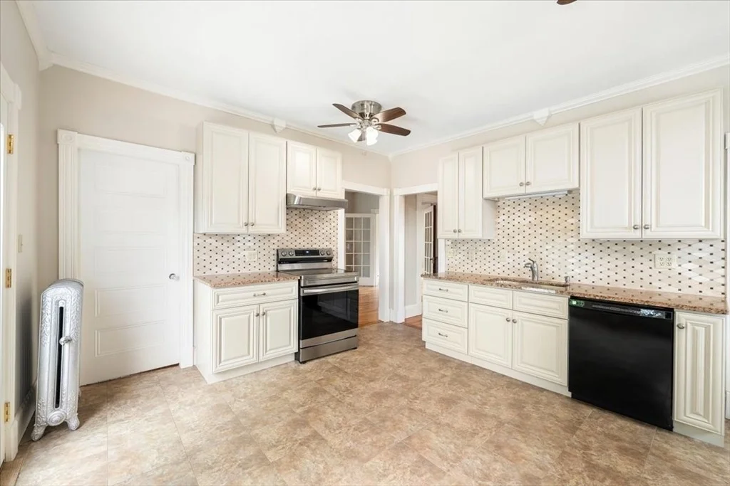 Photo of 261 Third St
