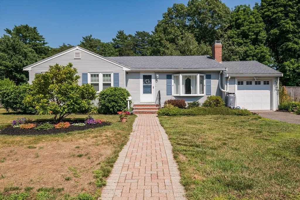 Photo of 47 Sharon Rd