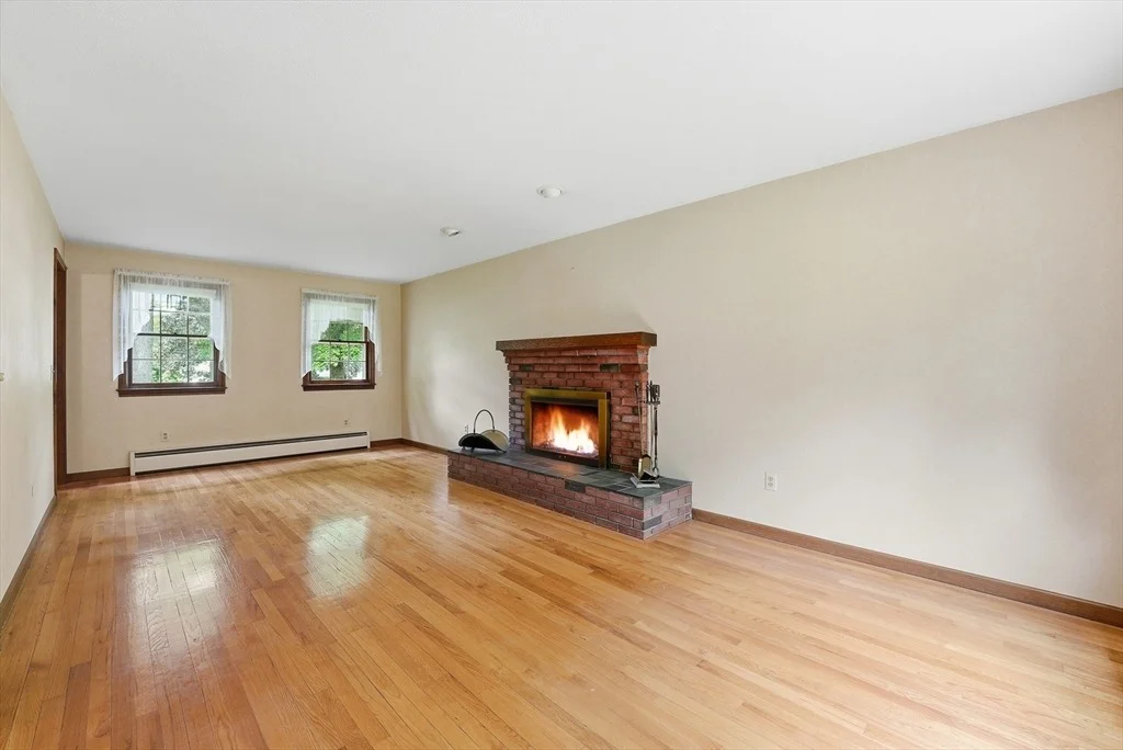 Photo of 17 Raymond Dr