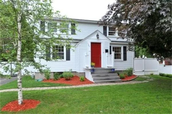 Photo of 184 Summer St