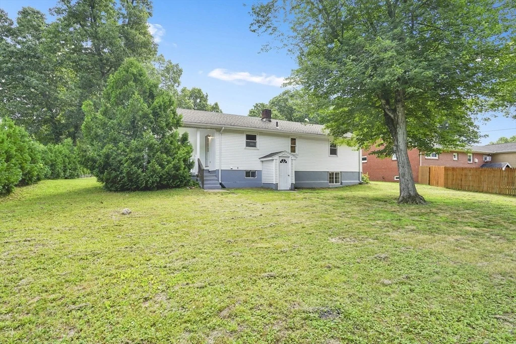 Photo of 250 Old Lyman Rd