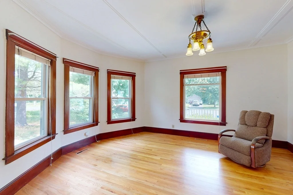 Photo of 4 Davis St