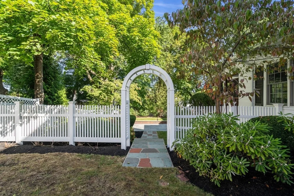 Photo of 40 Hillcrest Road