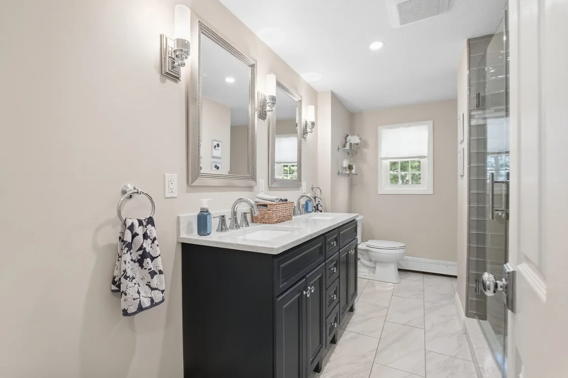 Photo of 136 Maplewood Rd