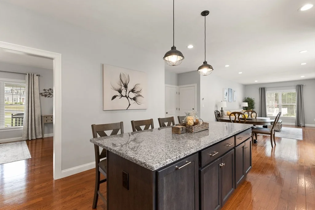 Photo of 10 Applewood Ln