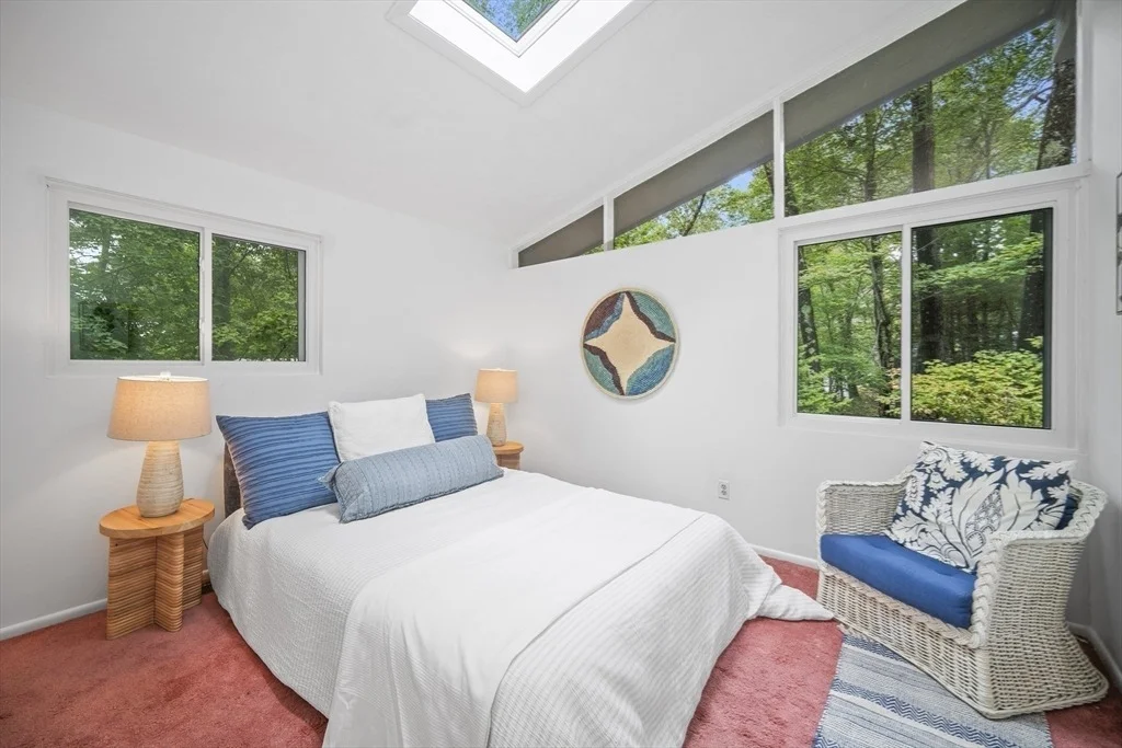 Photo of 39 Indian Ridge Road