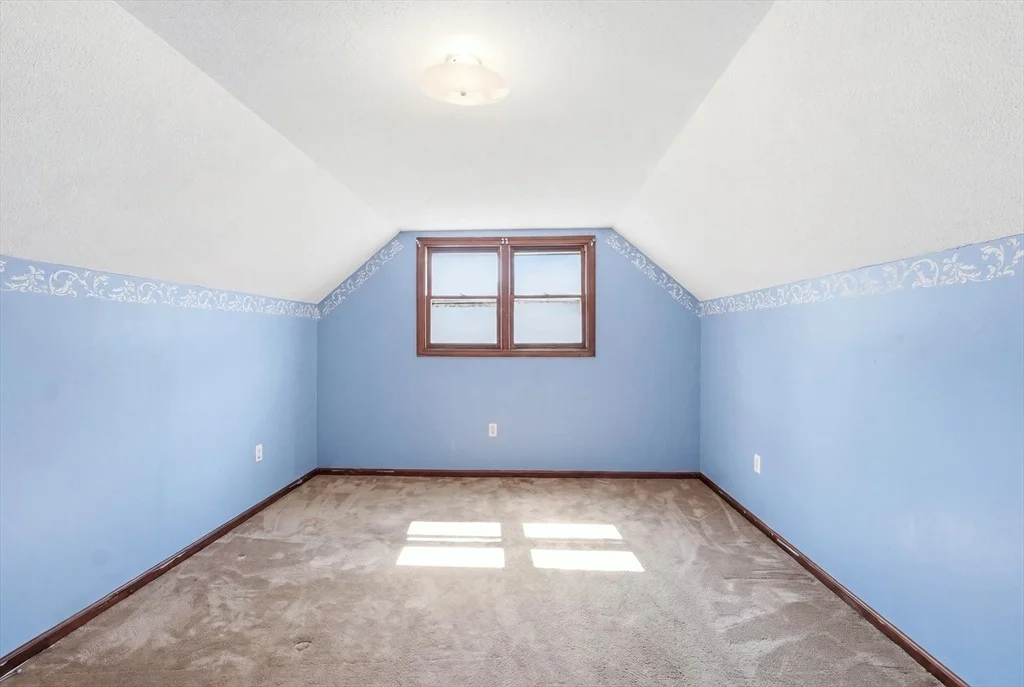 Photo of 2324 Main St