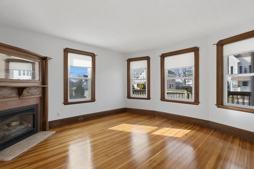 Photo of 83 Franklin St