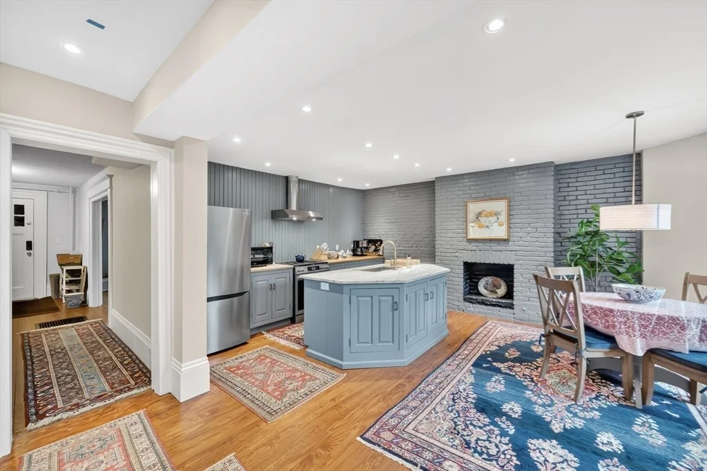 Photo of 27 Mattoon Street