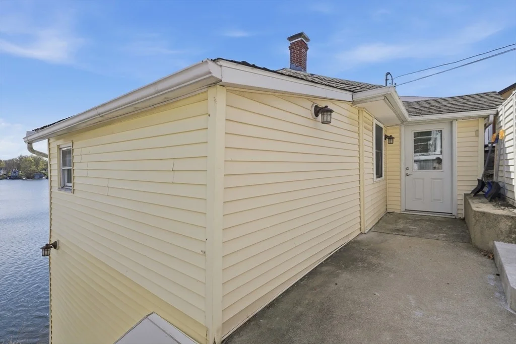 Photo of 411B Lake Avenue