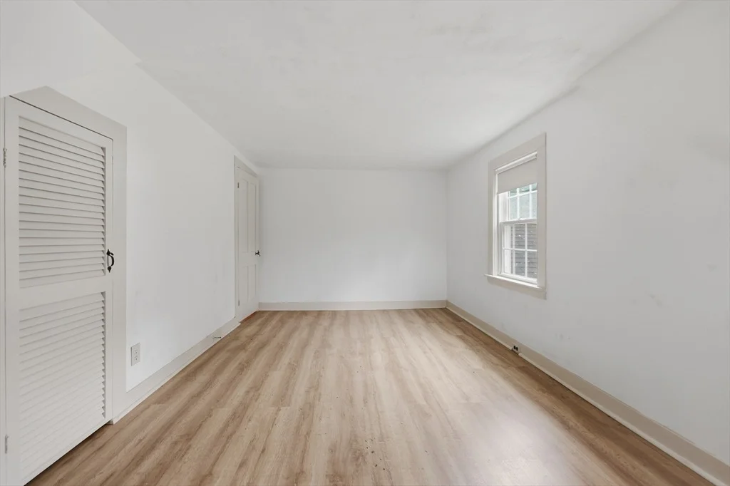 Photo of 5 Meadowbrook Road