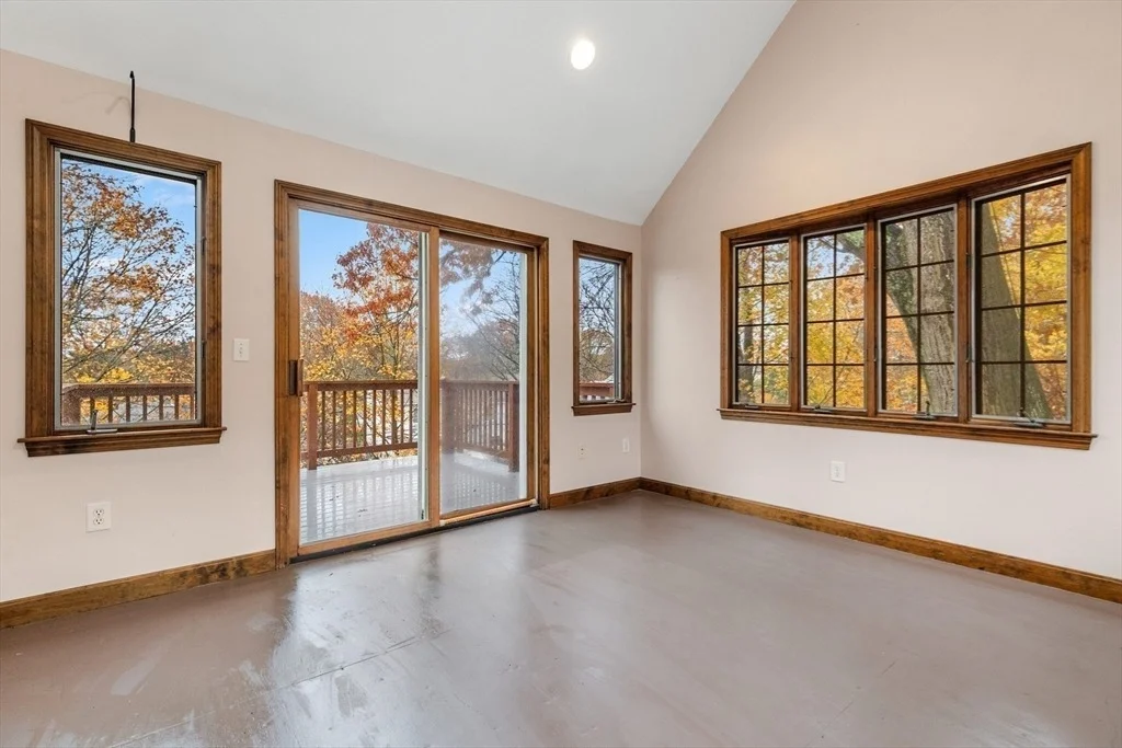Photo of 30 Amherst Rd