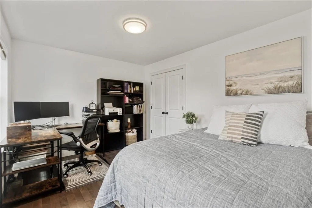 Photo of 4 Barrows Brook Cir