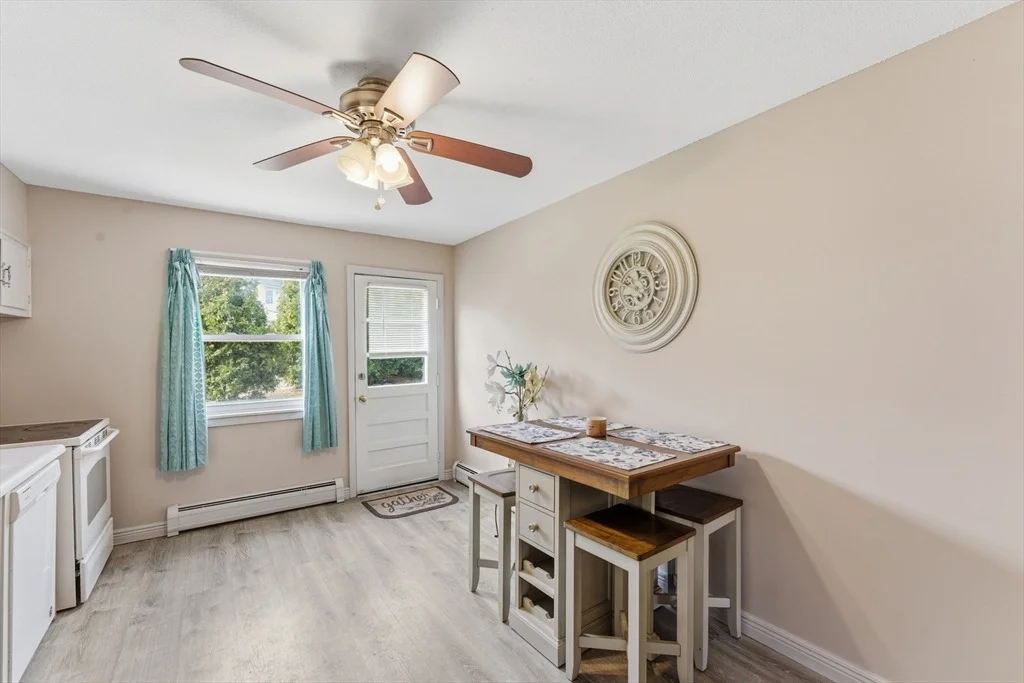 Photo of Unit B at 80 Colonial Cir