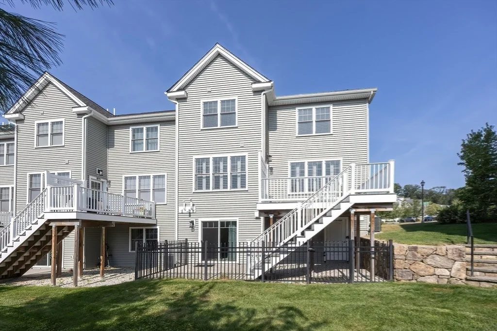 Photo of Unit 4 at 4 Riverstone Way