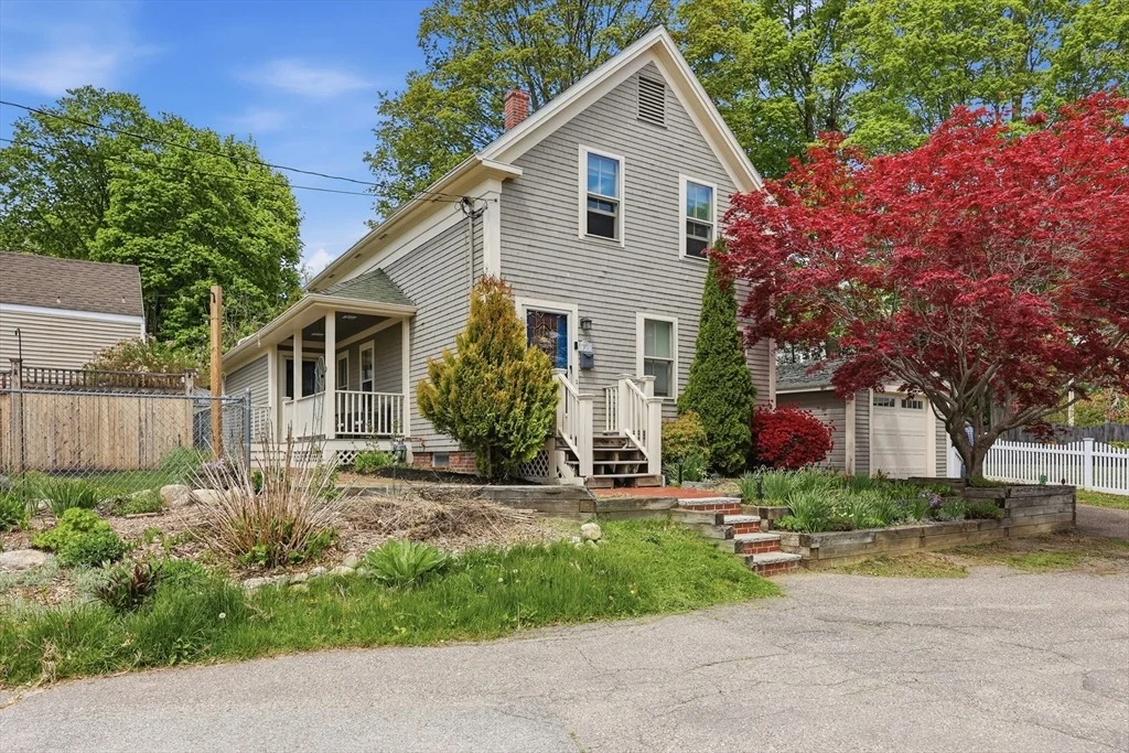 Photo of 3-1/2 Orchard Street