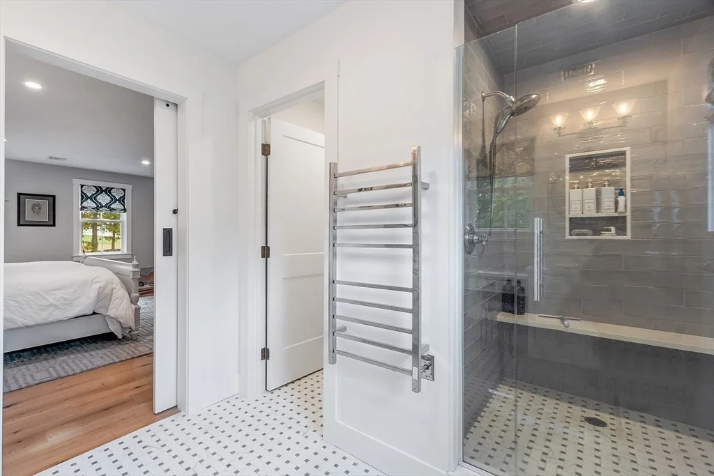 Photo of 124 Osgood Rd