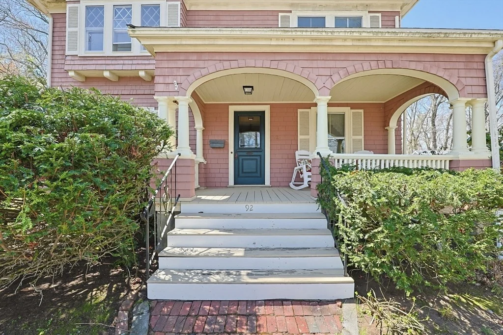 Photo of 92 Dennison Ave
