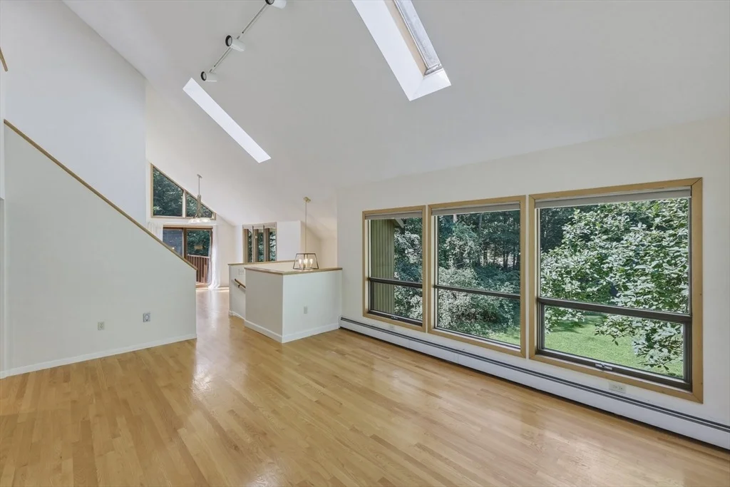 Photo of 15 Ladyslipper Cir