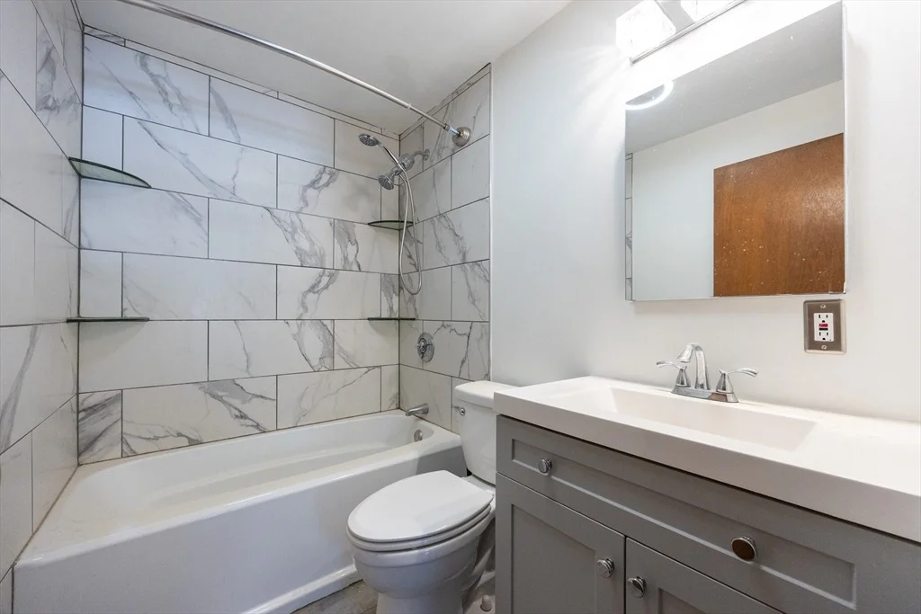 Photo of 47 Trowbridge Cir