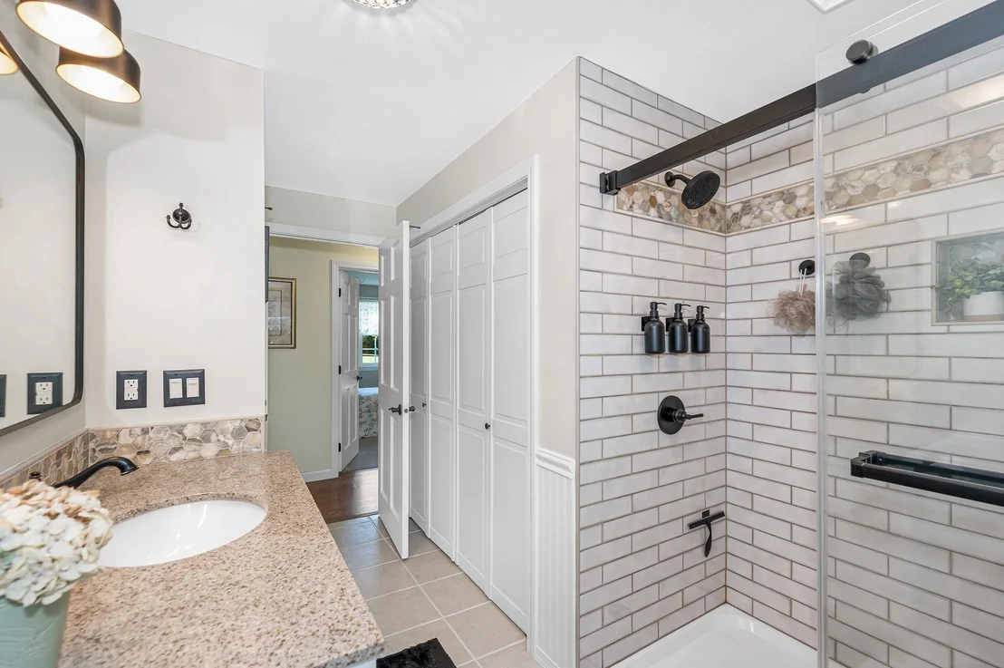 Photo of 83 Black Oak Lane