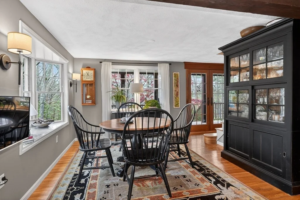 Photo of 10 Davis Rd