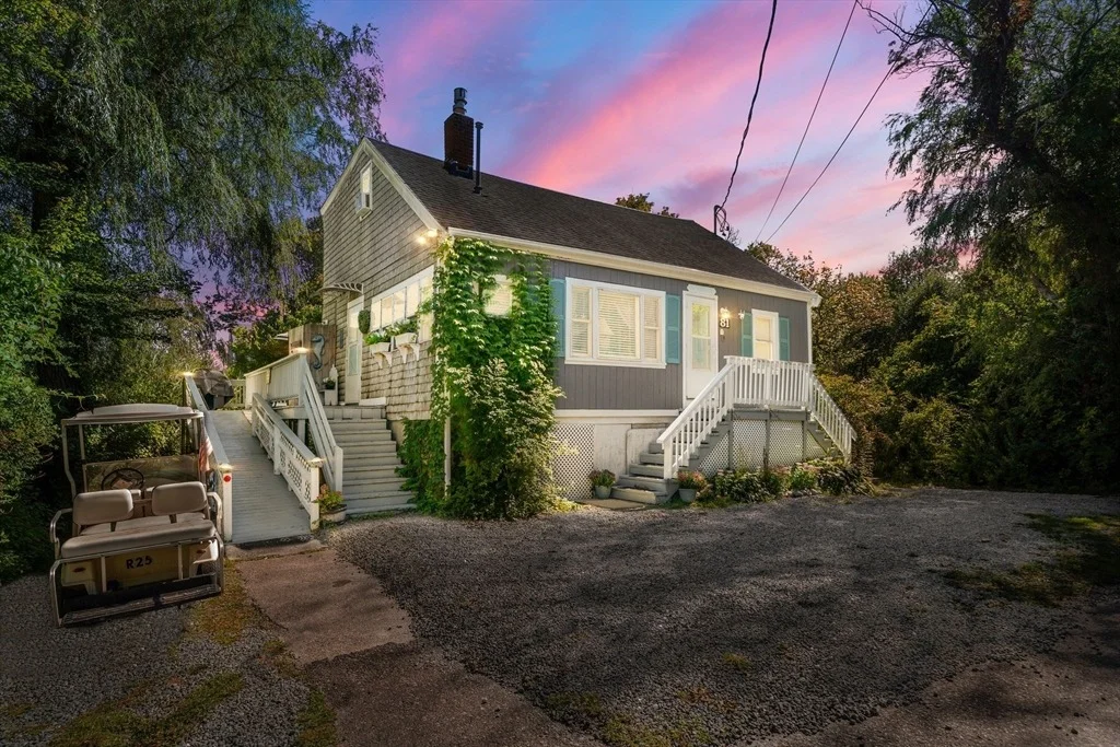 Photo of 81 Constellation Rd