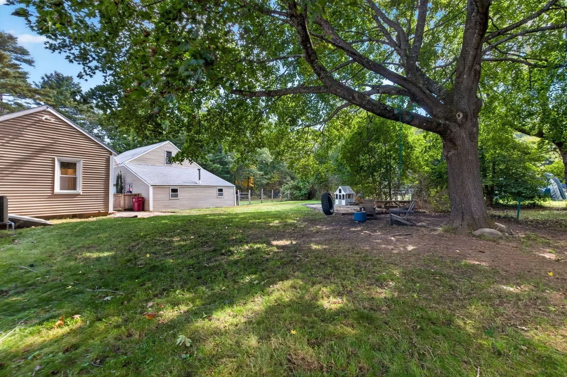 Photo of 87 River St