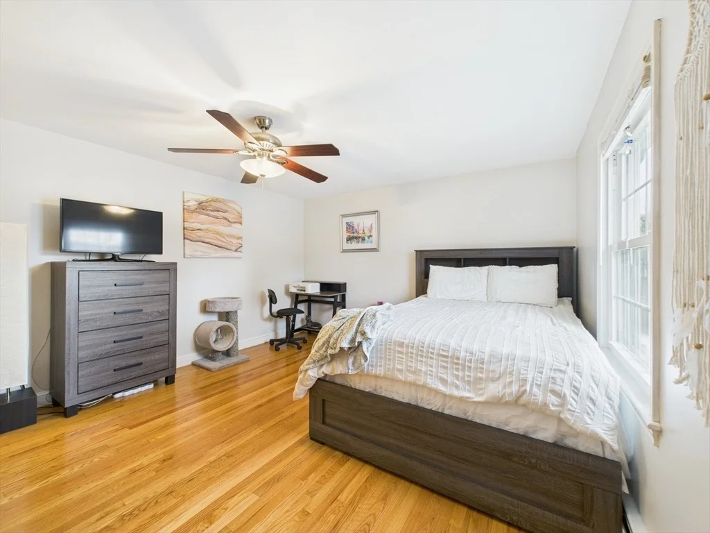 Photo of 17 Meadowbrook Drive