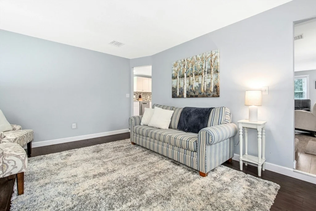 Photo of 22 Walter Dr