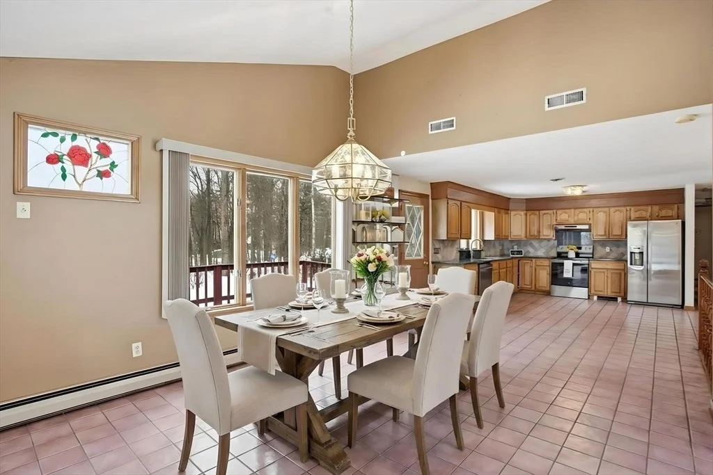 Photo of 80 Elizabeth Dr