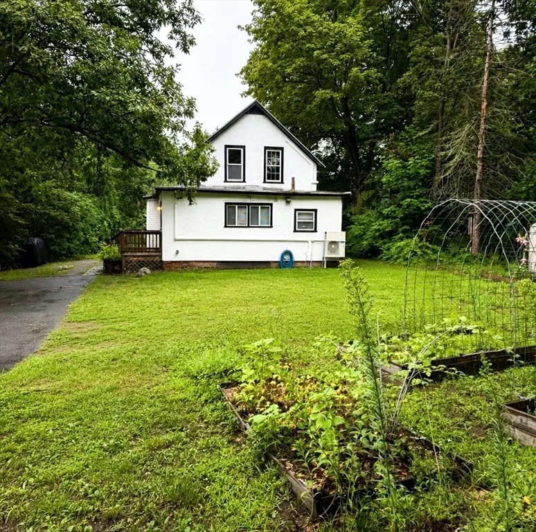Photo of 339 Drury Ave