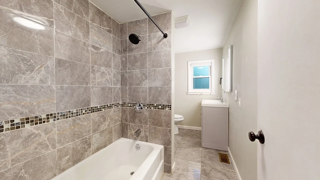 Photo of 46 Circle Rd