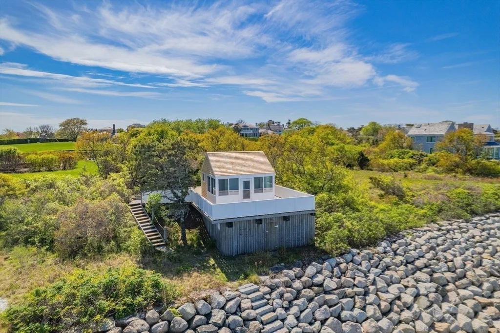 Photo of 108 Shore Road