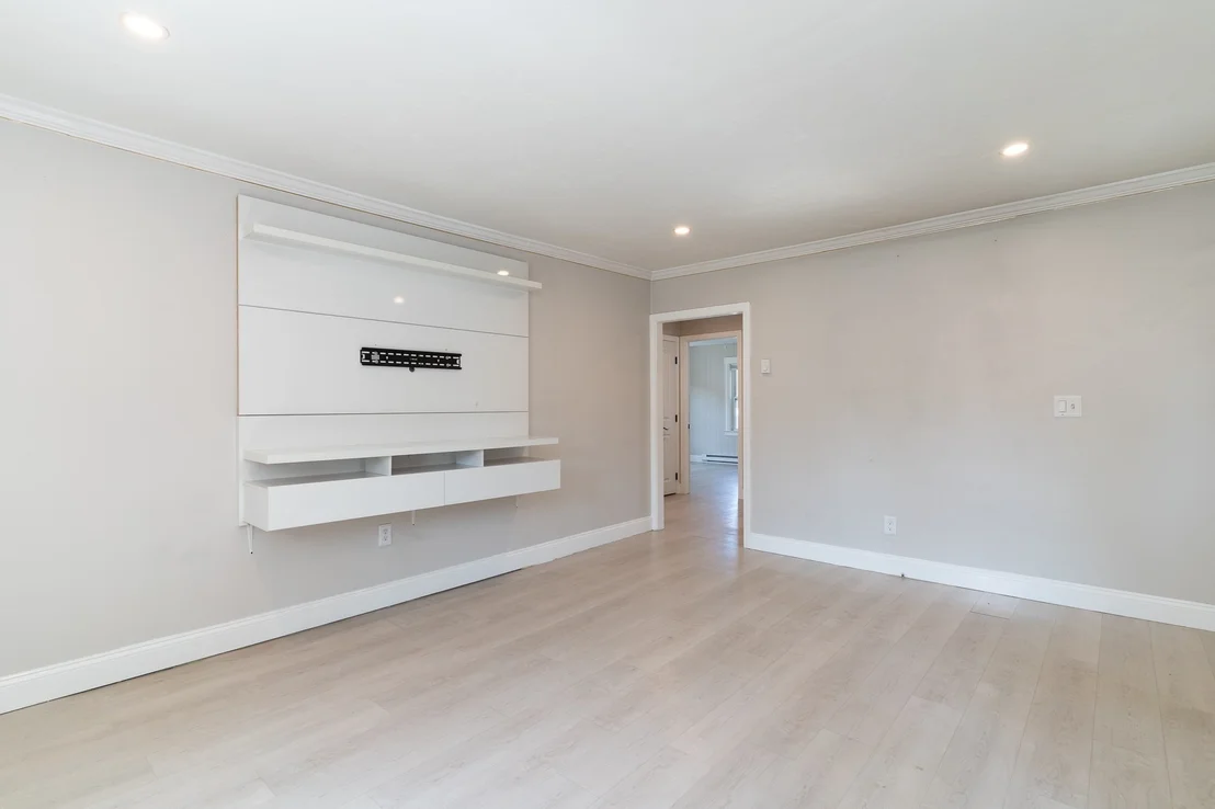 Photo of 22 Marsh Ave