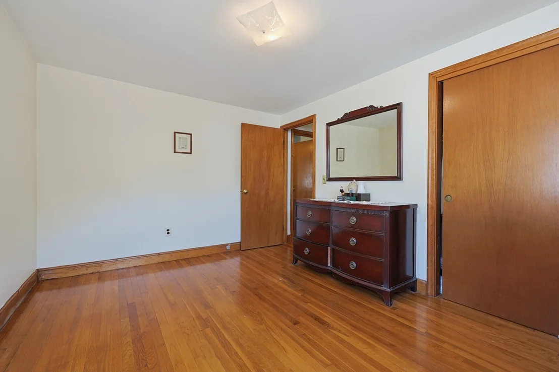 Photo of 10 Meyer St