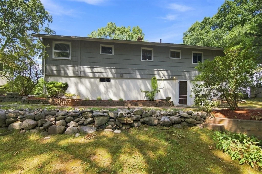 Photo of 24 Upper Joclyn Ave