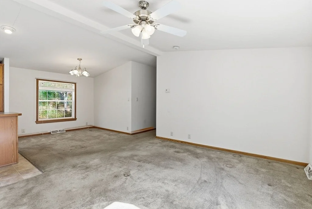 Photo of 15 Colonial Lane