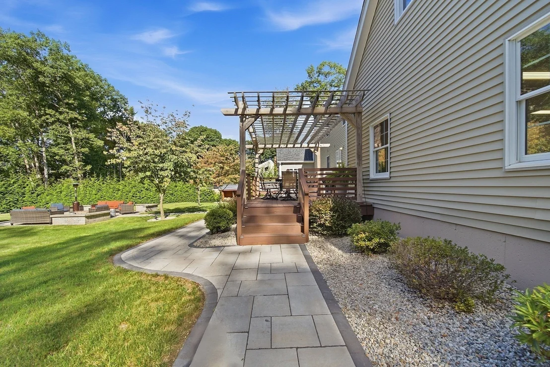 Photo of 80 Dodge Hill Rd