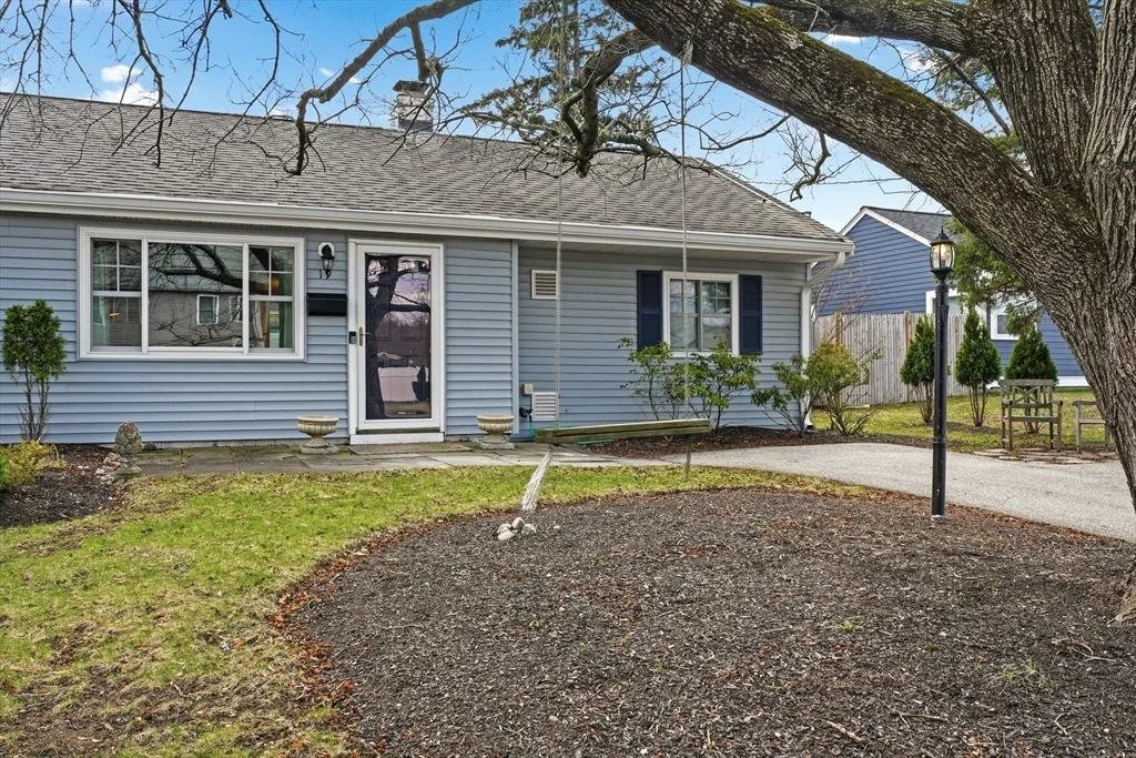 Photo of 19 Brookfield Circle