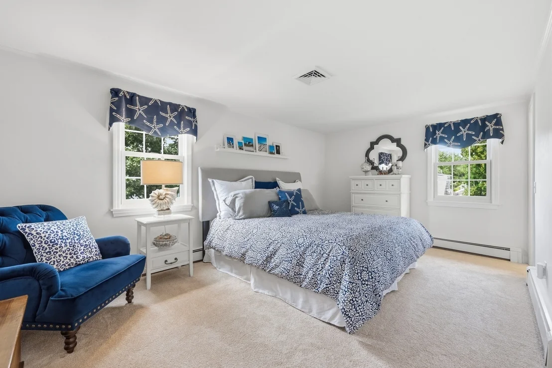 Photo of 3 Russell Dr