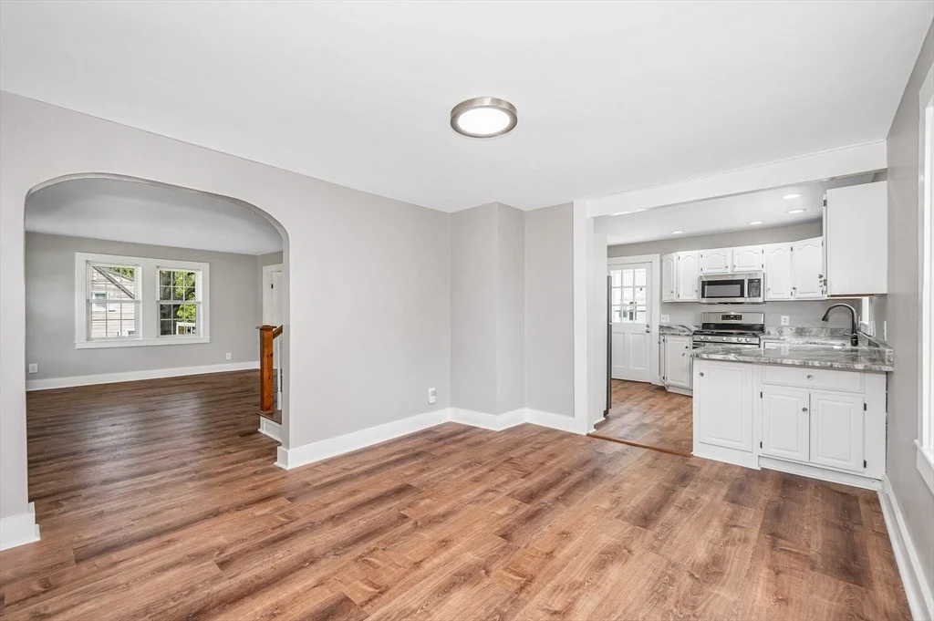 Photo of 15 Junior Avenue