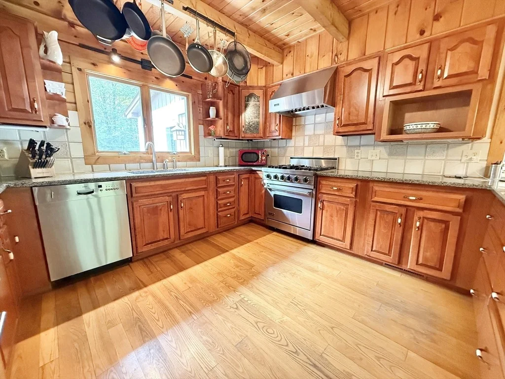 Photo of 95 Ball Rd