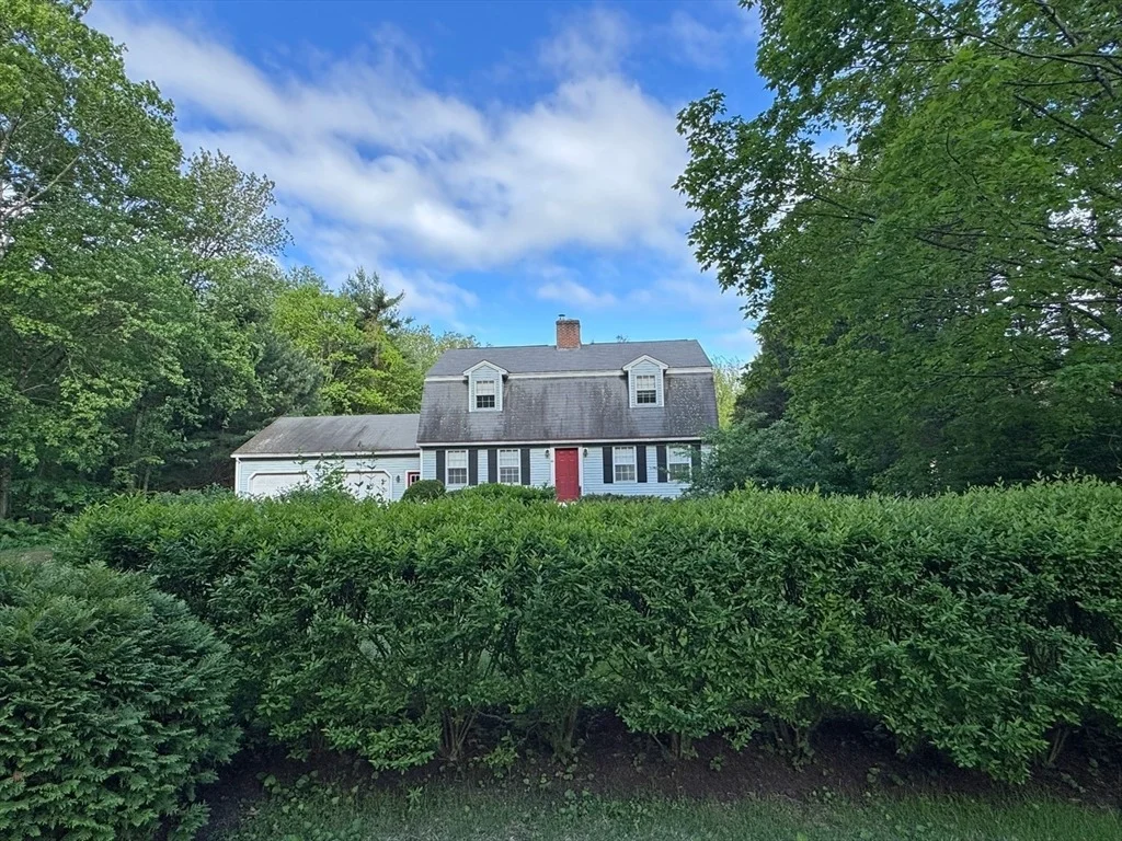 Photo of 486 Turners Falls Road