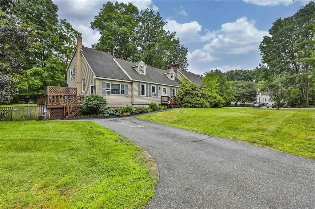 Photo of 9 Candy Ln