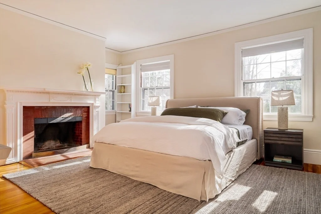 Photo of 42 Lawrence Rd