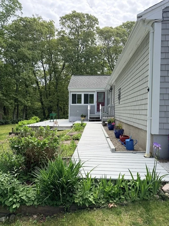 Photo of 122 Salt Rock Rd.
